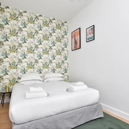 Canal Saint Martin - Amazing 12p/4br Apartment Paris